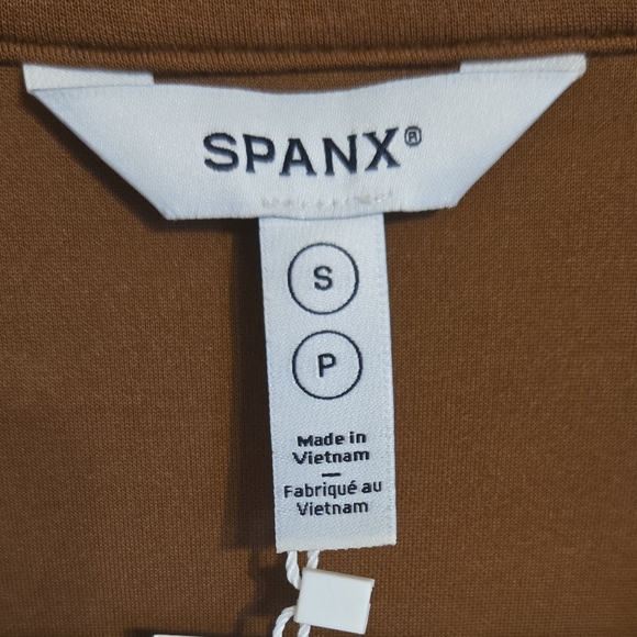 SPANX AirEssentials Polo Top - Picture 3 of 6